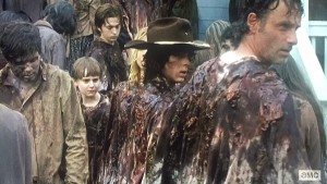 twd-s6e8-covered-in-walker-guts