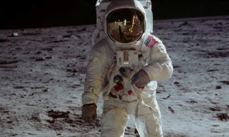 Review| <em>Apollo 11</em> – Miracle on the Moon