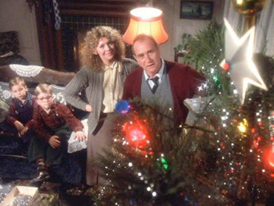 S07 E06 – A Christmas Story and Magic in the Margins